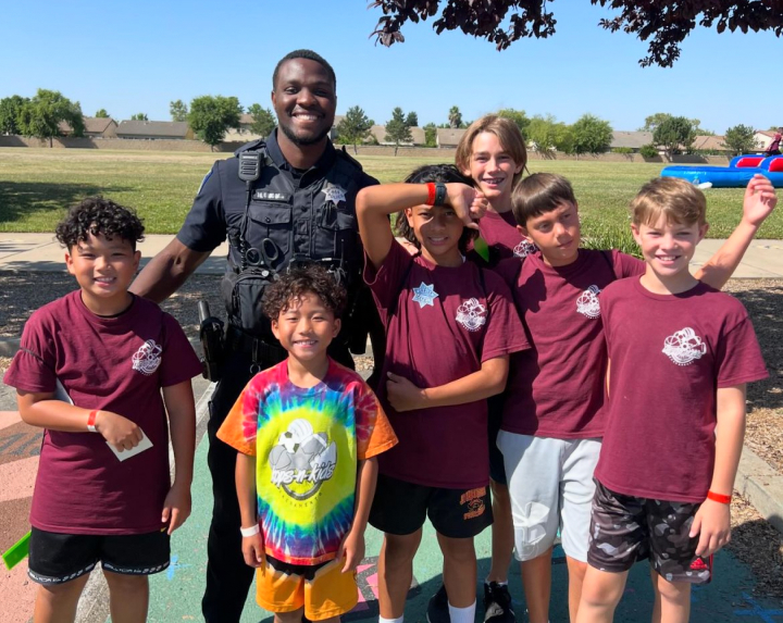 police officer with children